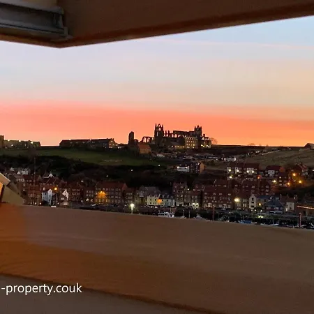 Elysium Holiday Lets - Elysium House, Gorgeous Victorian Townhouse In Central * Whitby