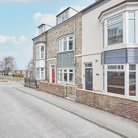 Elysium Holiday Lets - Elysium House, Gorgeous Victorian Townhouse In Central Whitby