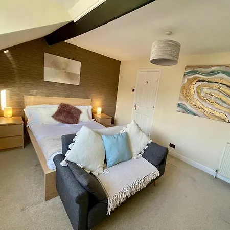 Elysium Holiday Lets - Elysium House, Gorgeous Victorian Townhouse In Central