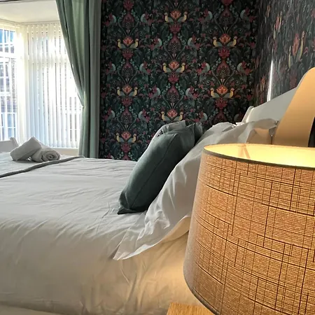 Elysium Holiday Lets - Elysium House, Gorgeous Victorian Townhouse In Central Feriehus